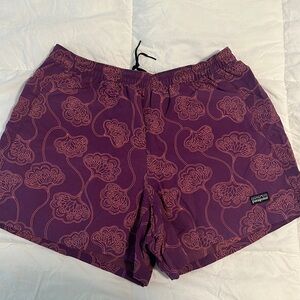 PATAGONIA Barely Baggies Women’s 4” Shorts Size M